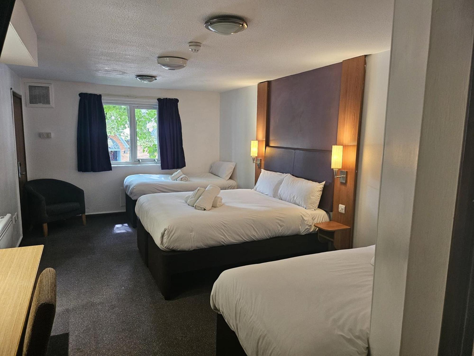 V Lodge Manchester Middleton  Extérieur photo